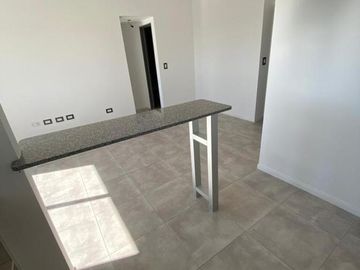 Departamento 2 ambientes en venta en Ituzaingó Sur