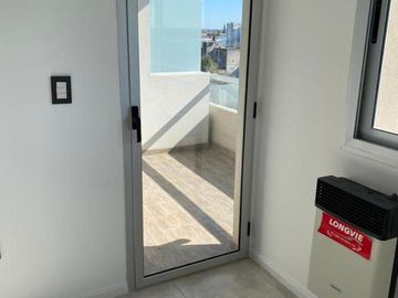 Departamento 2 ambientes en venta en Ituzaingó Sur