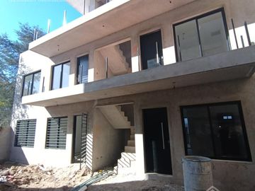 Departamento P.B-UF1- Frente- C/espacio vehicular-