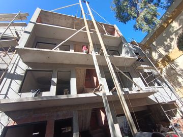 Departamento P.B-UF1- Frente- C/espacio vehicular-
