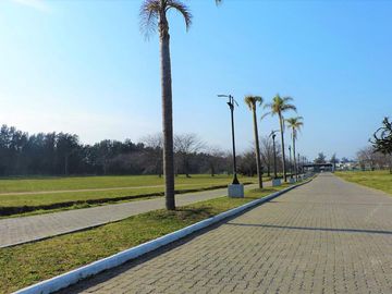 Lote en venta de 648 metros en el barrio cerrado Hudson Park
