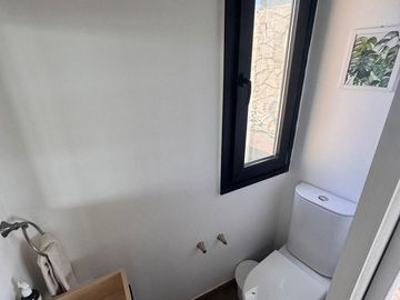 Casa con excelente diseño en Barrio Marinas Puertos del Lago