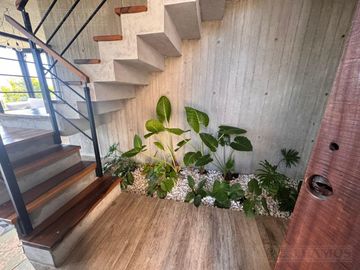 Casa con excelente diseño en Barrio Marinas Puertos del Lago