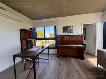 Casa con excelente diseño en Barrio Marinas Puertos del Lago