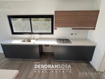 Casa en Venta 5 ambientes  al Lago en San Matias
