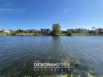 Casa en Venta 5 ambientes  al Lago en San Matias