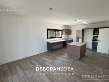 Casa en Venta 5 ambientes  al Lago en San Matias