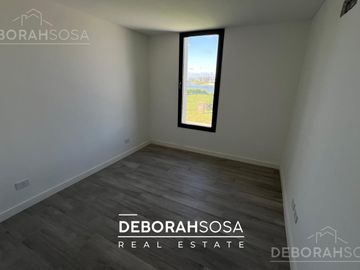 Casa en Venta 5 ambientes  al Lago en San Matias