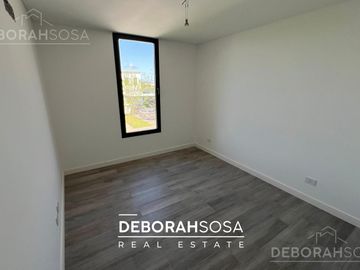 Casa en Venta 5 ambientes  al Lago en San Matias