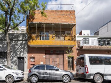 Maza al 400 Casa en PH en Venta en Almagro