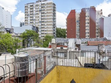 Maza al 400 Casa en PH en Venta en Almagro