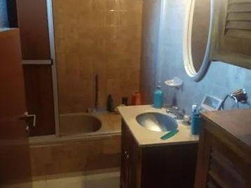 Excelente Chalet en Zona Residencial!! Duclout 337, Mte. Grande.