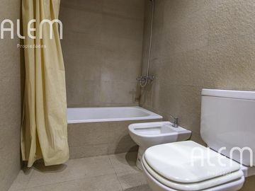 Departamento de 3 ambientes en venta en Lomas de Zamora