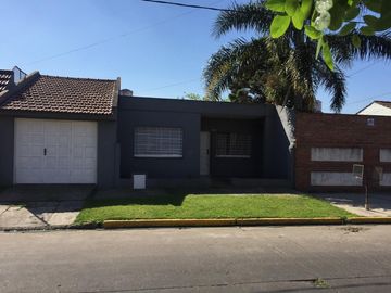 Casa - Lomas de Zamora Este