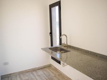 Casa 5 ambientes venta con doble cochera en Ingeniero Maschwitz