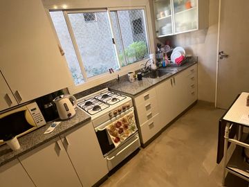 Divino 4 Ambientes al frente con 2 baños y Cocina con Lavadero independiente