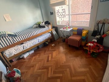 Divino 4 Ambientes al frente con 2 baños y Cocina con Lavadero independiente