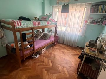 Divino 4 Ambientes al frente con 2 baños y Cocina con Lavadero independiente