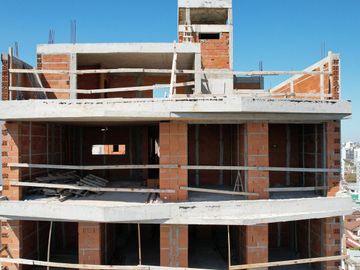 Departamento venta -1 dormitorios  - 46mts 2 totales - La Plata-pozo-emprendimiento.