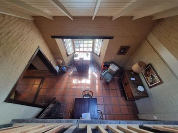 Casa de 5 ambientes con cochera en venta en Del Viso