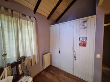 Casa de 5 ambientes con cochera en venta en Del Viso