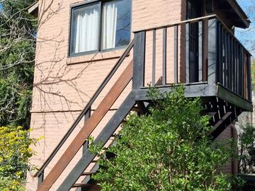 Casa de 5 ambientes con cochera en venta en Del Viso