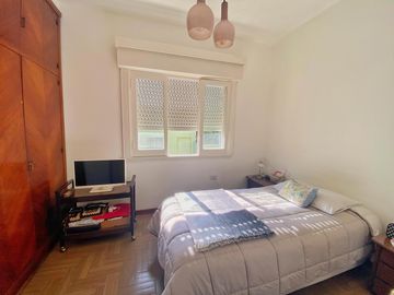 VENTA CASA 5 AMB 230 M2 PATIO TERRAZA GERLI