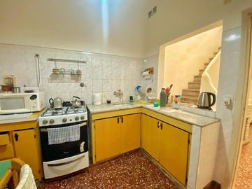 VENTA CASA 5 AMB 230 M2 PATIO TERRAZA GERLI