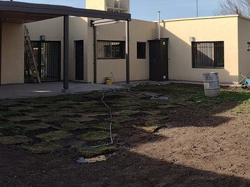 Casa a estrenar en venta -  San Eduardo - Fisherton