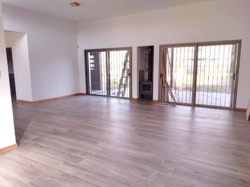 Casa a estrenar en venta -  San Eduardo - Fisherton