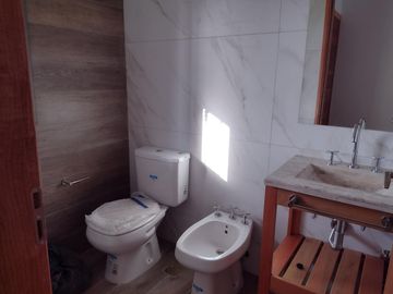 Casa a estrenar en venta -  San Eduardo - Fisherton