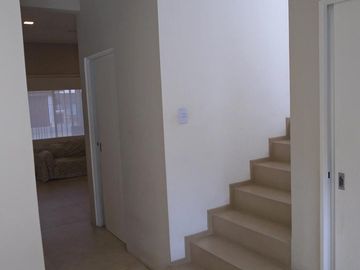 VENTA CASA 6 AMBIENTES EN OLIVOS