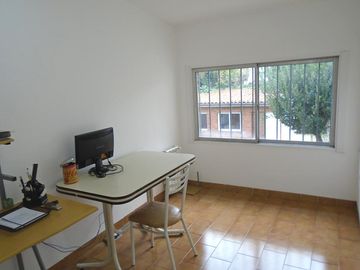 VENTA CASA 6 AMBIENTES EN OLIVOS