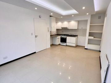 Departamento en venta - 1 Dormitorio 1 Baño - 30Mts2 - Castelar