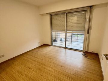 Departamento en venta - 1 Dormitorio 1 Baño - 30Mts2 - Castelar