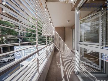 Departamento semipiso de 3 ambientes con balcón aterrazado en  Villa Urquiza AMENITIES