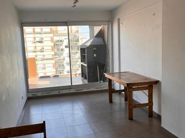 Departamento semipiso de 3 ambientes con balcón aterrazado en  Villa Urquiza AMENITIES
