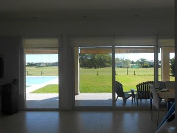 CASA EN VENTA CON RENTA EN HARAS SANTA MARIA – MAROTO PROPIEDADES