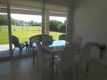 CASA EN VENTA CON RENTA EN HARAS SANTA MARIA – MAROTO PROPIEDADES