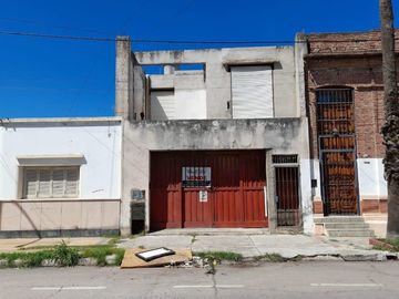 San Vicente 2 Departamentos y 1 Local
