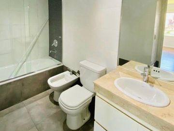 Departamento en venta en San Isidro - Vias/Rolon