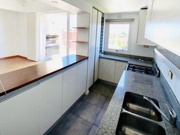 Departamento en venta en San Isidro - Vias/Rolon