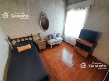 A 3/c de Av. Maipú y Cerca de CABA, Chalet en 2 Plantas Ideal 2 Familias, 270m2