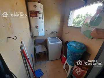 A 3/c de Av. Maipú y Cerca de CABA, Chalet en 2 Plantas Ideal 2 Familias, 270m2