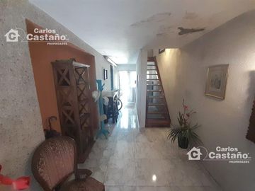A 3/c de Av. Maipú y Cerca de CABA, Chalet en 2 Plantas Ideal 2 Familias, 270m2