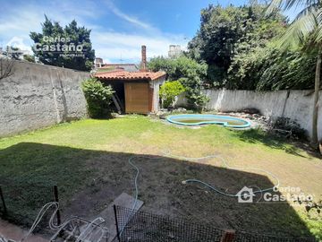 A 3/c de Av. Maipú y Cerca de CABA, Chalet en 2 Plantas Ideal 2 Familias, 270m2