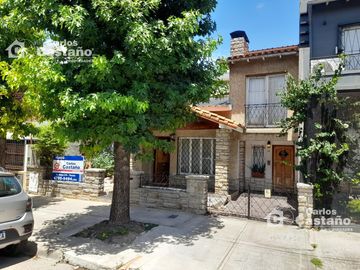 A 3/c de Av. Maipú y Cerca de CABA, Chalet en 2 Plantas Ideal 2 Familias, 270m2