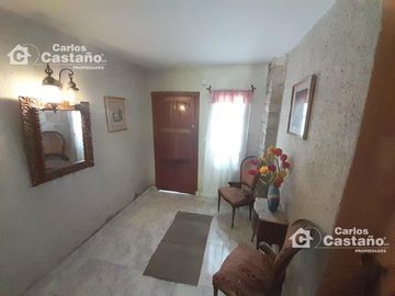 A 3/c de Av. Maipú y Cerca de CABA, Chalet en 2 Plantas Ideal 2 Familias, 270m2