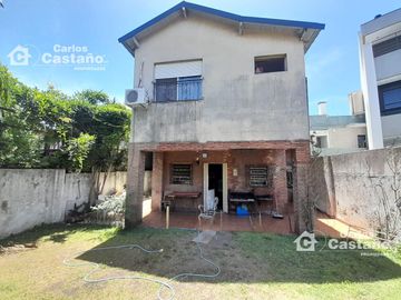 A 3/c de Av. Maipú y Cerca de CABA, Chalet en 2 Plantas Ideal 2 Familias, 270m2