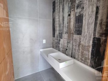 Casa 4 ambientes en 2 plantas vista Laguna en venta - Barrio Sebastian Gaboto - Pueblos del Plata
